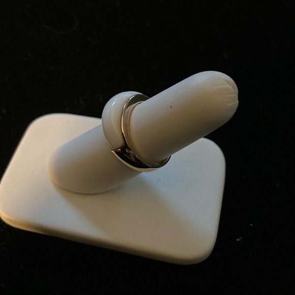 White Jade bezel set in 10K GP/925 SS. Thick band smooth finish Size 6 - Picture 4 of 9